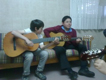 Clase de guitarra con Rafael Bravo